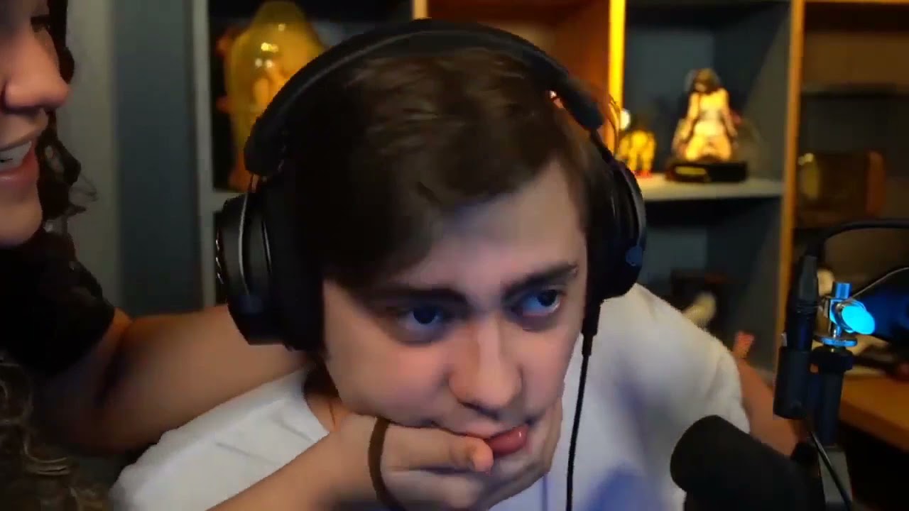 MAETHE BEIJOU O ALAN NO MEIO DA LIVE #SHORTS #ALANZOKA