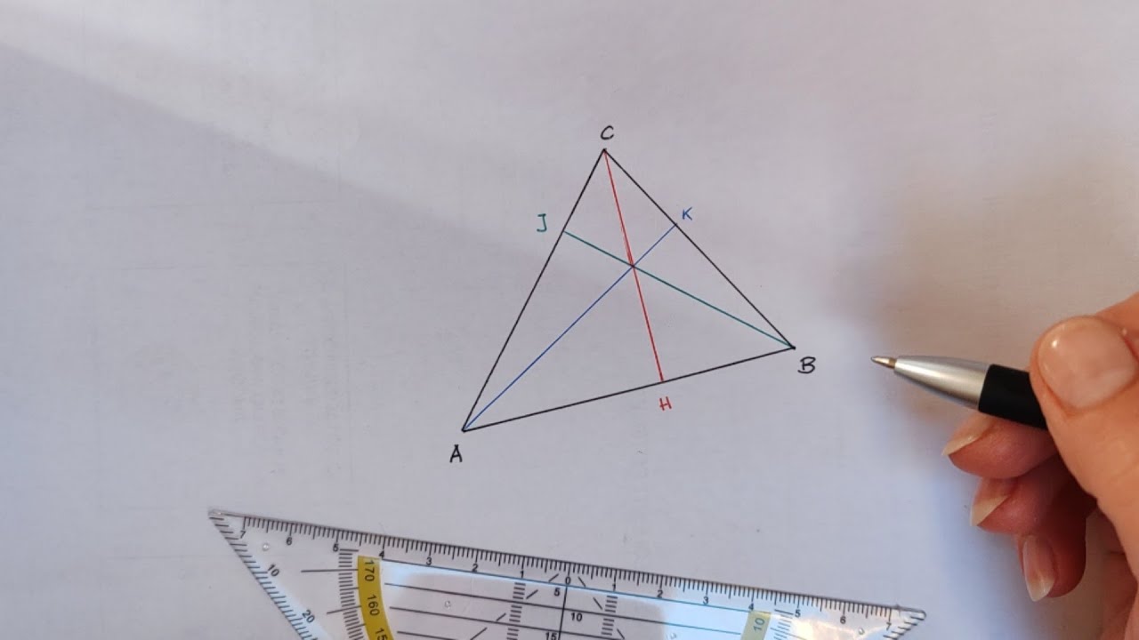 #4 - Tracciare le altezze di un triangolo acutangolo con la geosquadra