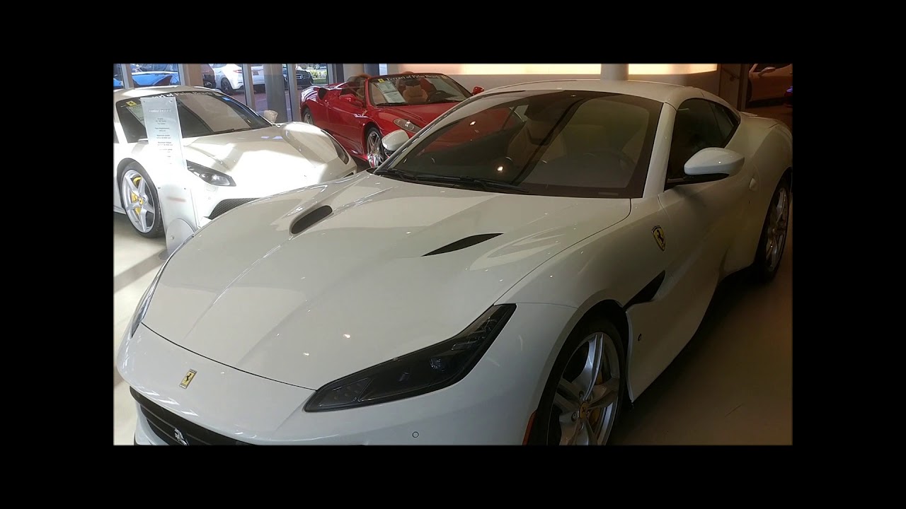 2019 White and Rosso Scuder with Nero top Portofino's