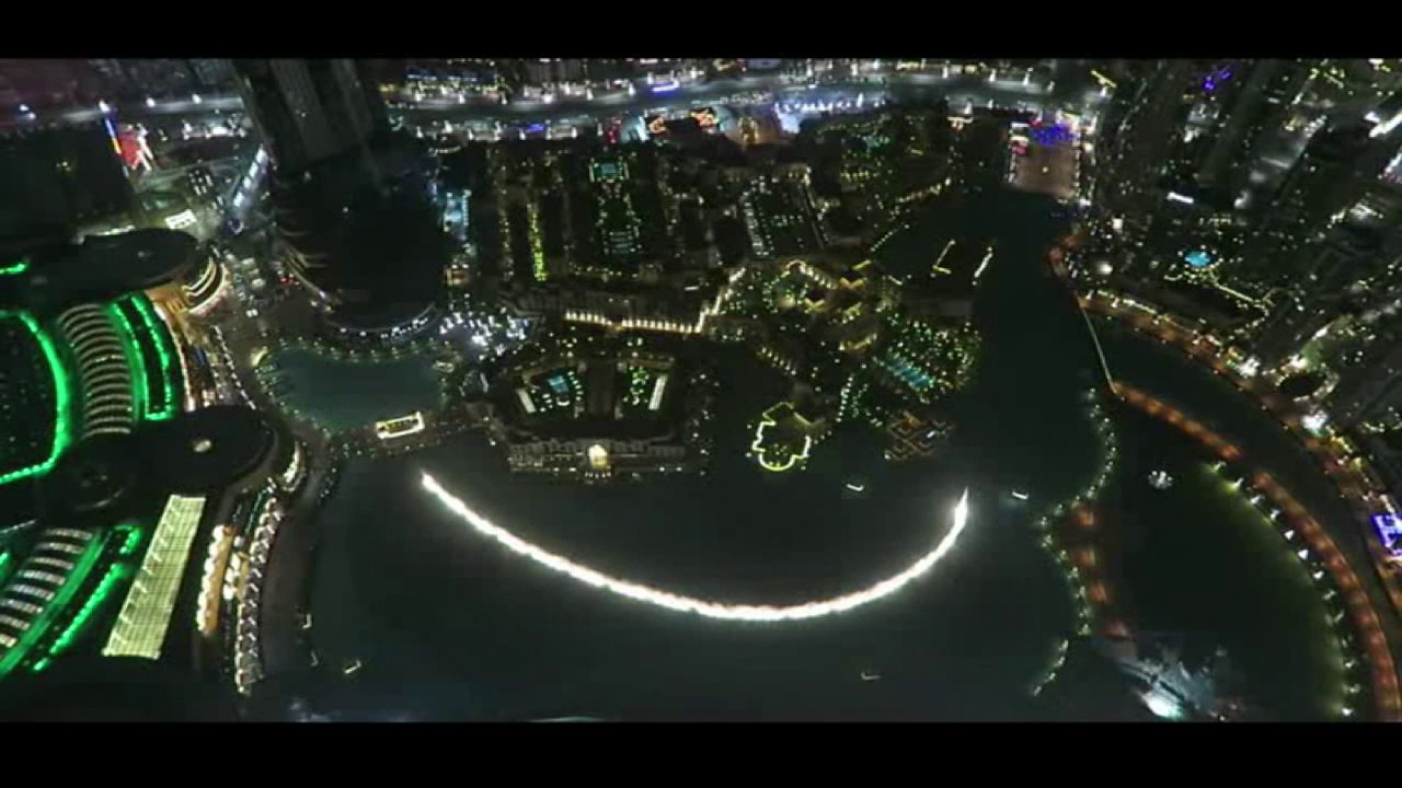 Dubai fountain at the top of Burj Khalifa