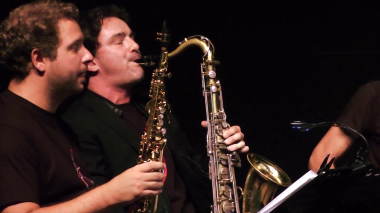 Saxofollia - Bach Plays Sax