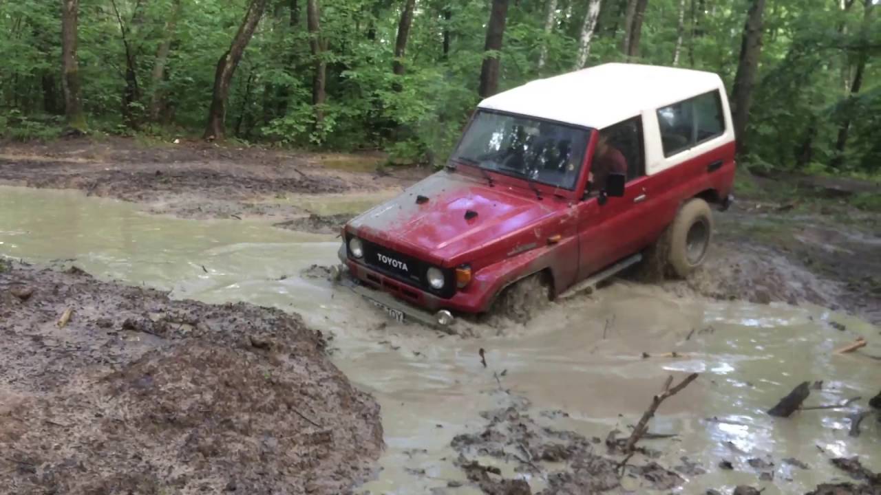 LandCruiser BJ73 offroad