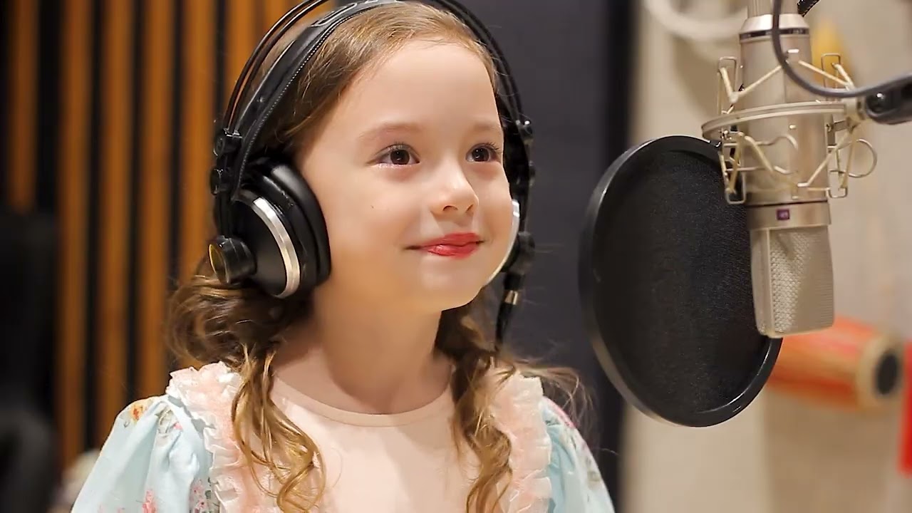 Песня для любимой Бабушки - Алиса Рябошапко, 6 лет