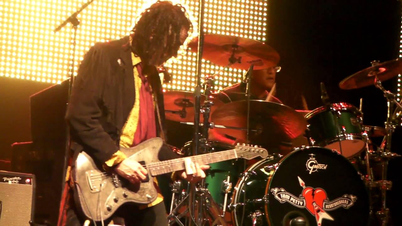 Mike Campbell with Tom Petty - James Trussart Steelmaster Guitar