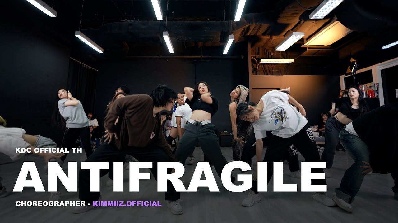LE SSERAFIM (르세라핌) 'ANTIFRAGILE' | Kimmiiz Choreography