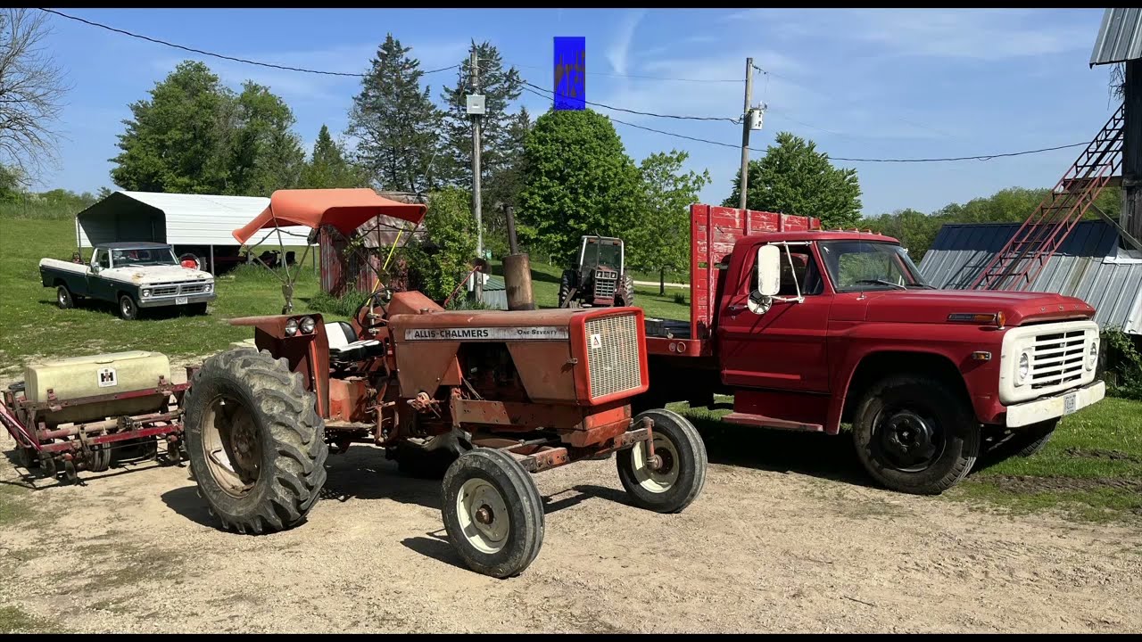 2023 Corn Planting! Allis Chalmers 170, International 56 Planter