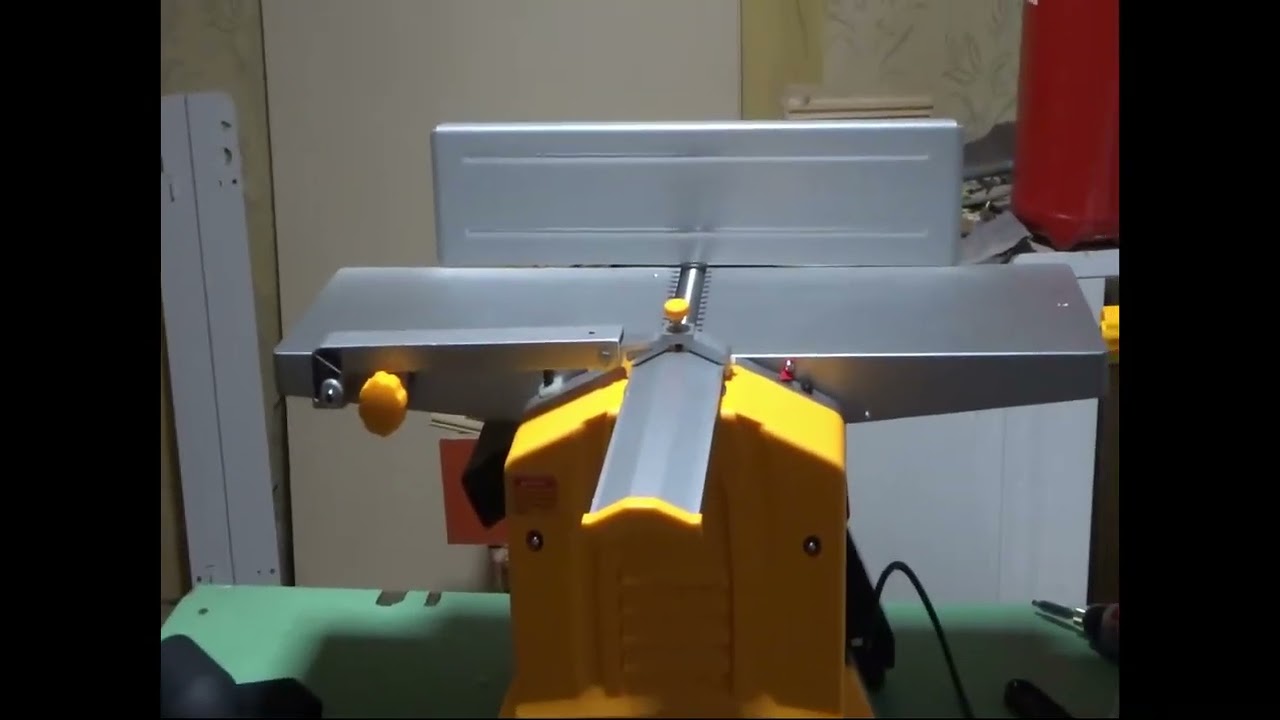 INGCO 1500 W kombinált gyalugép