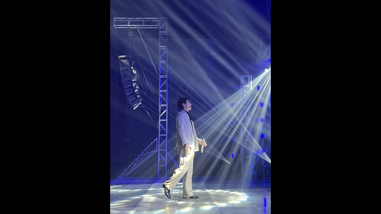 Do you also agree Mew Suppasit has improved in his English language and it's so cute. #mewsuppasit