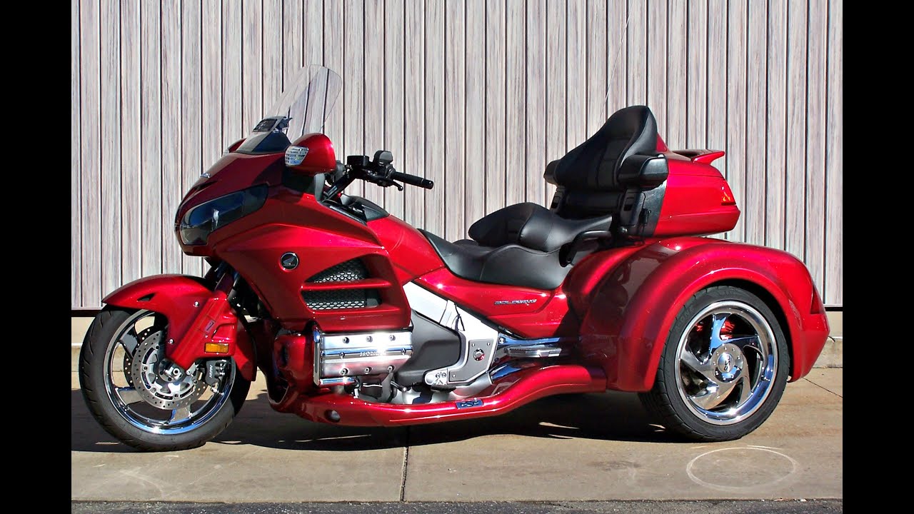 SOLD! 2014 Honda Gold Wing with CSC Trike 3190 Miles!