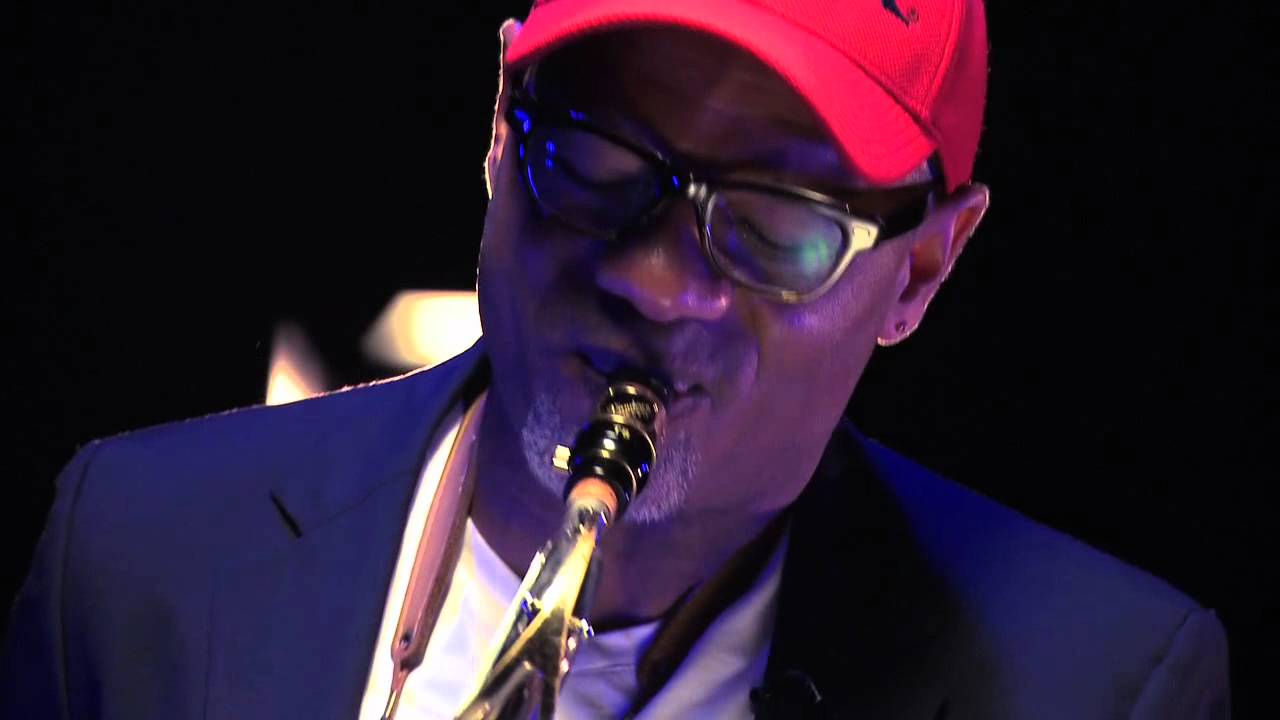 Kirk Whalum - Little (Ghetto) Drummer Boy - Premier.tv