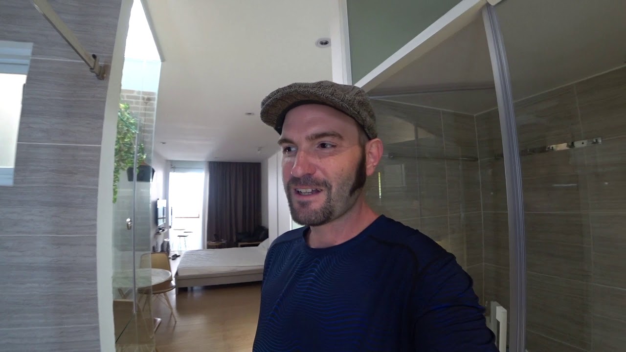 $600 dollar apartment Vietnam,  Saigon District 1 🇻🇳