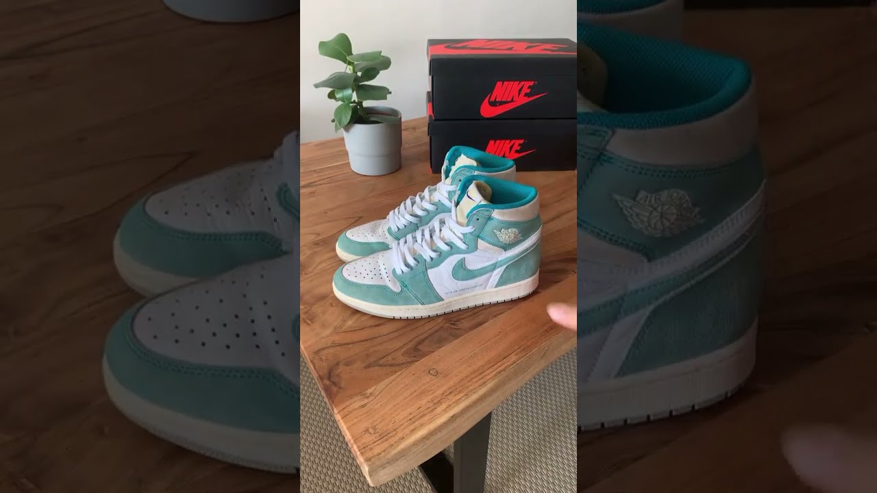 Air Jordan Mid Sneakers in Mint Green - Lace up trick