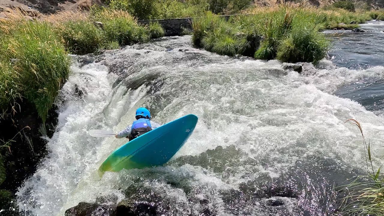 Steelhead Falls, Deschutes River, Oregon Kayaking 145 CFS