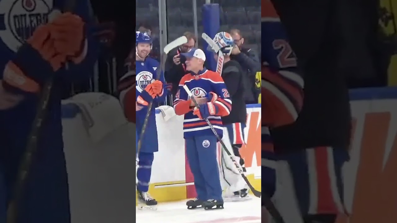 Carney attends Edmonton Oilers practice