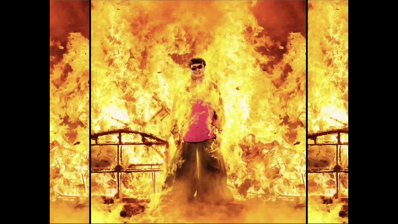 Joji, Oilver tree - In The Dark