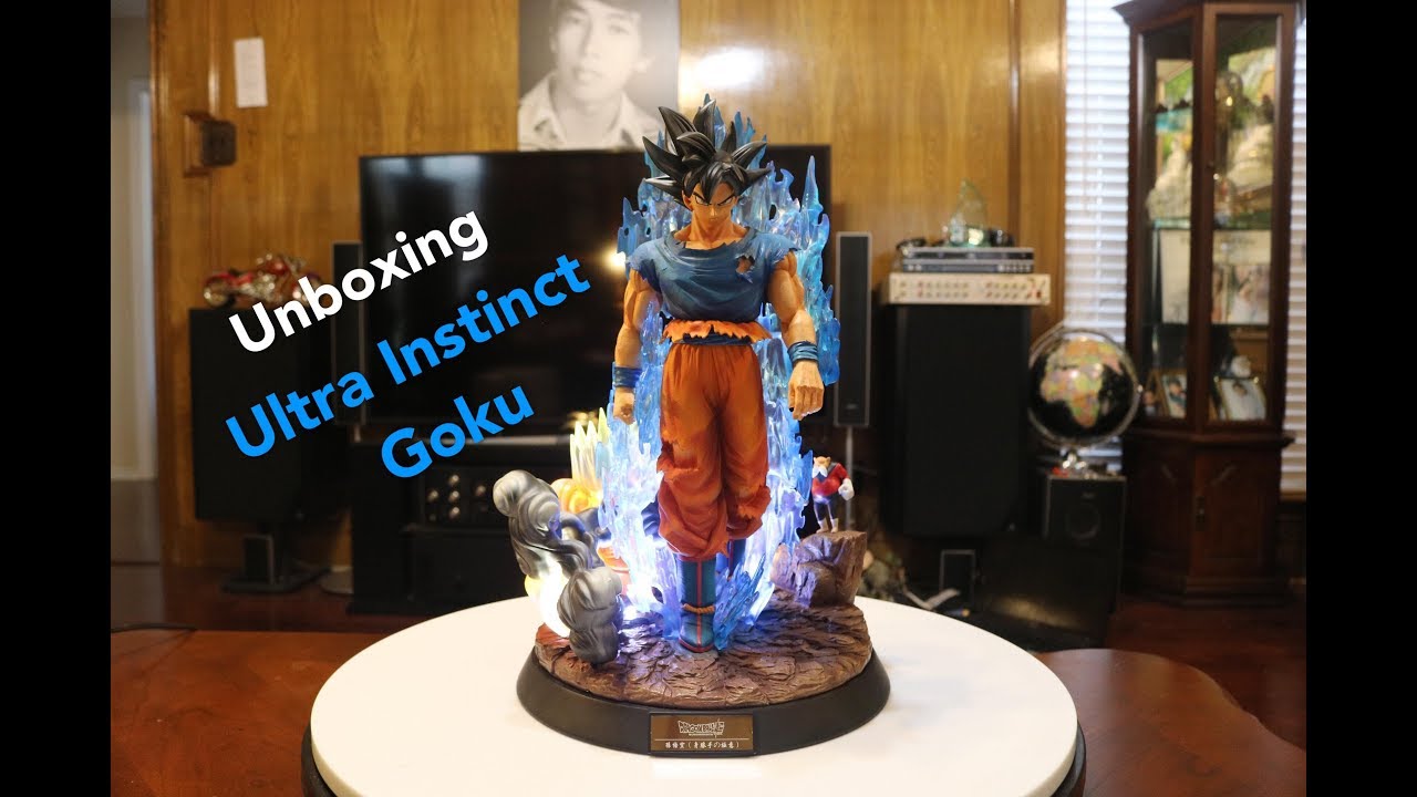Dragon Ball, FC Goku UI Resin Statue Unboxing.