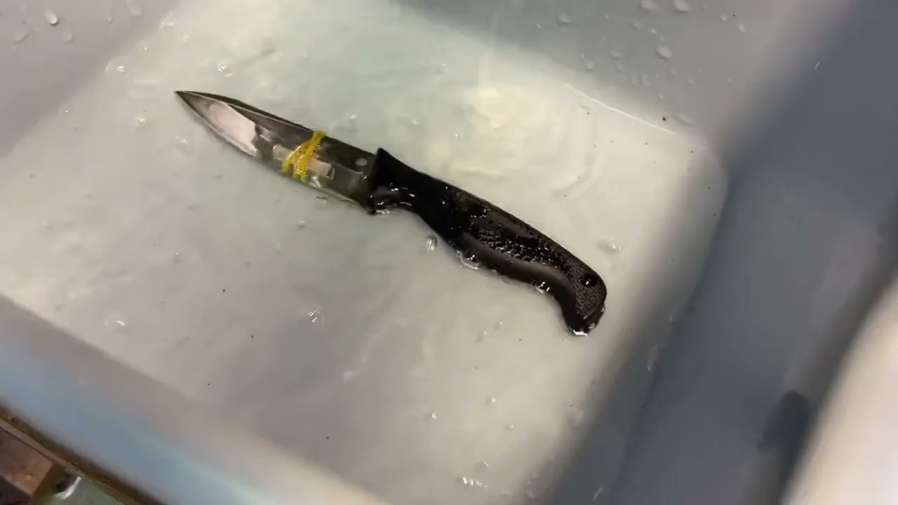 H1 Spyderco Aqua Salt vs Titanium galvanic corrosion test #1
