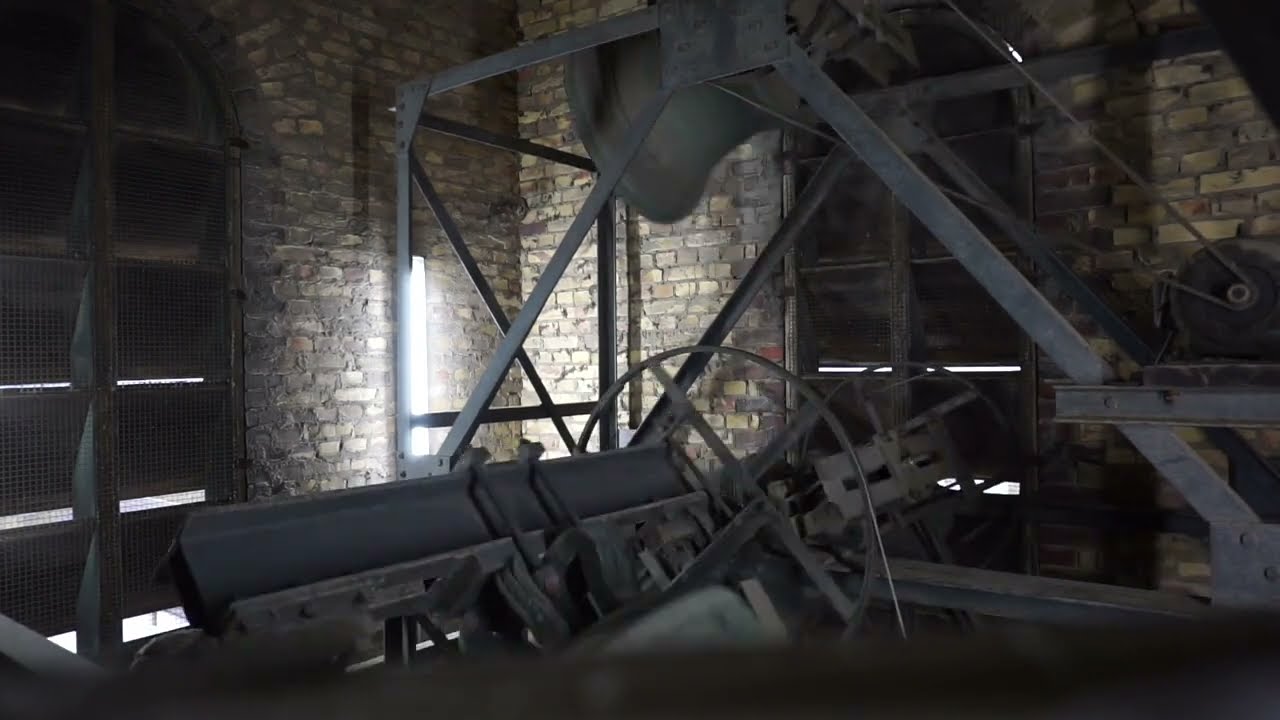 Wiesbaden-Amöneburg: Gustav-Adolf-Kirche (Vollgeläut der Glocken)