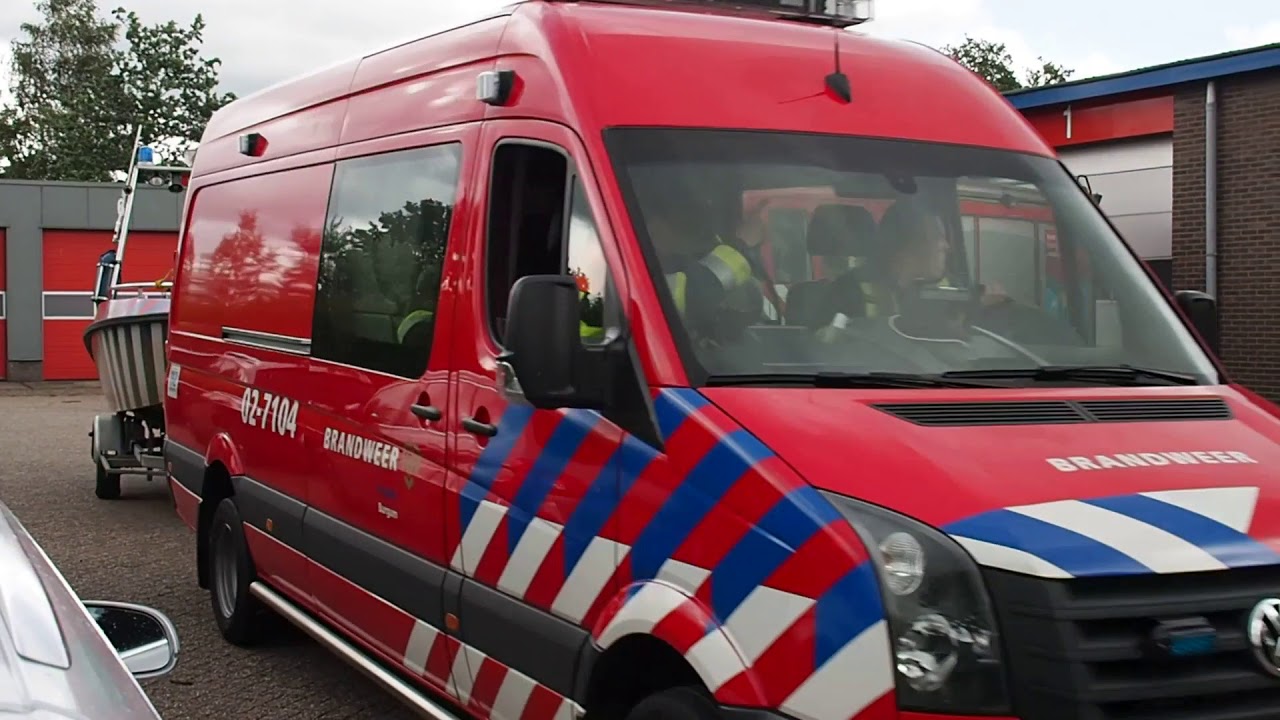 Opkomst en Uitruk Brandweer Burgum Boot    21  6  2018