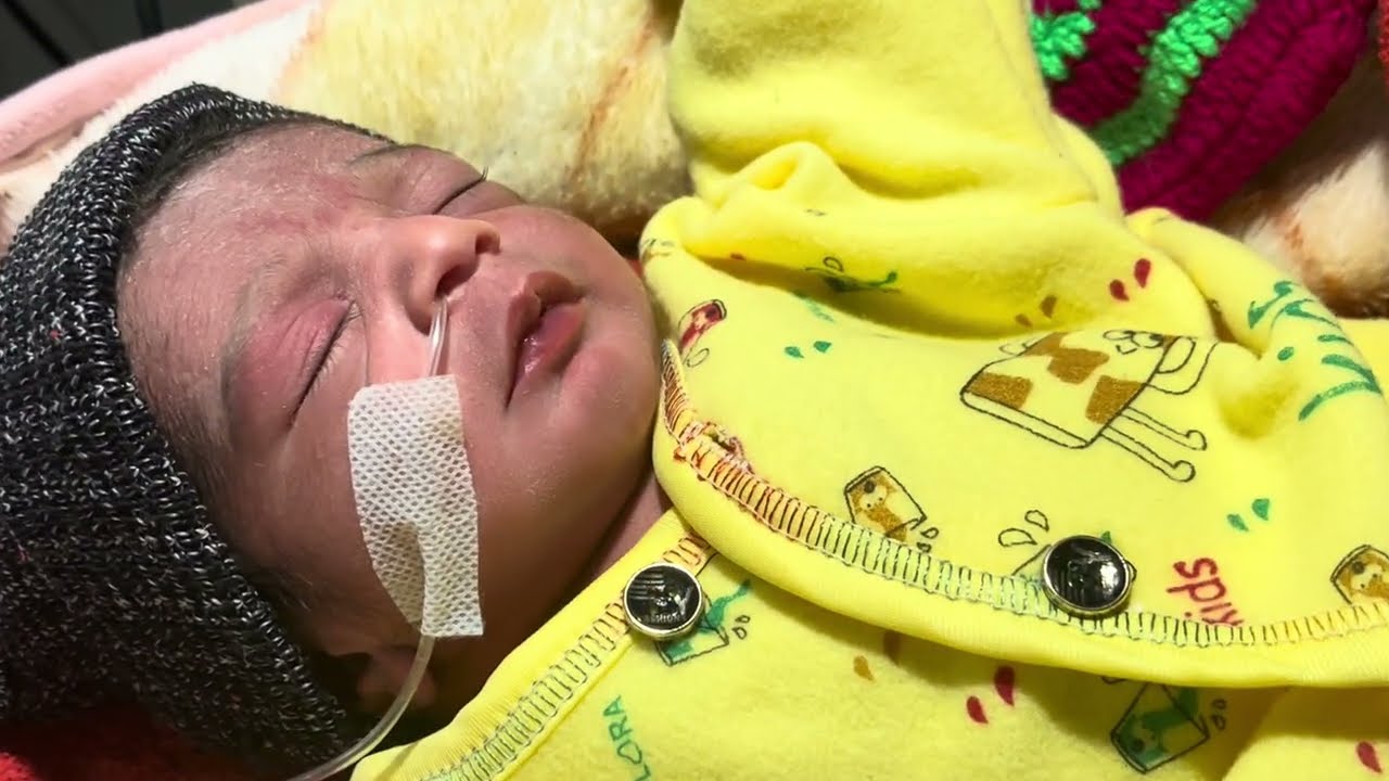 NICU Newborn on Oxygen & Warmer | Gentle Doctor Care Moments