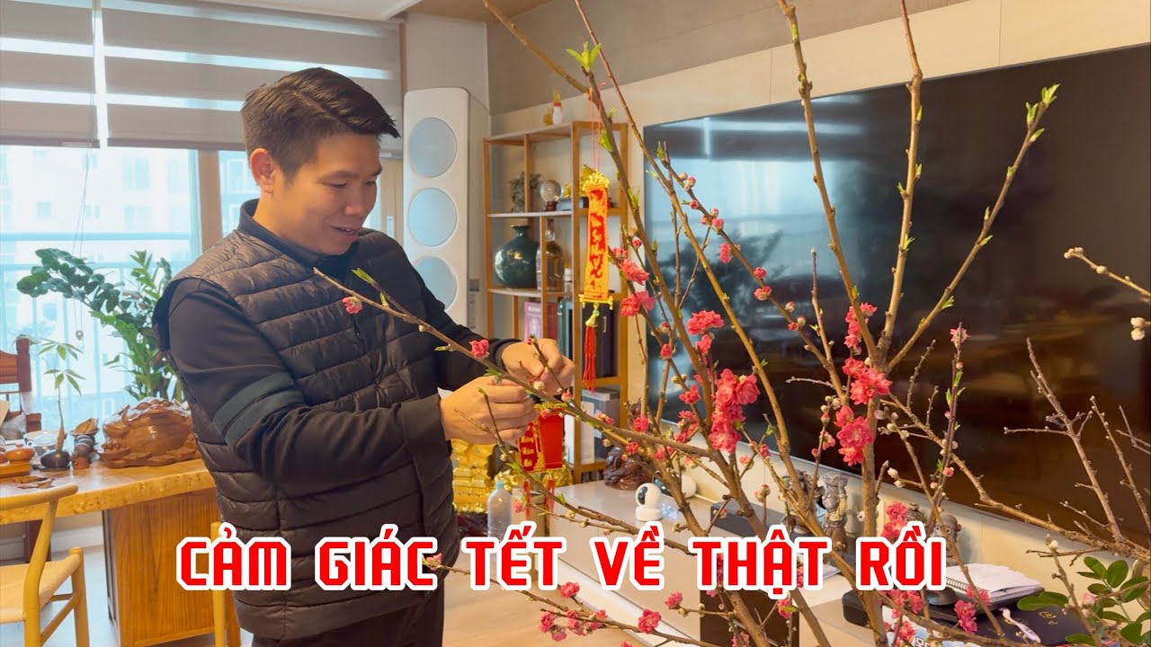 Sáng thấy hoa đào nở rực trong nhà, mải ngắm suýt quên giờ đưa bé Bông đi học | Thi Hàn Quốc 