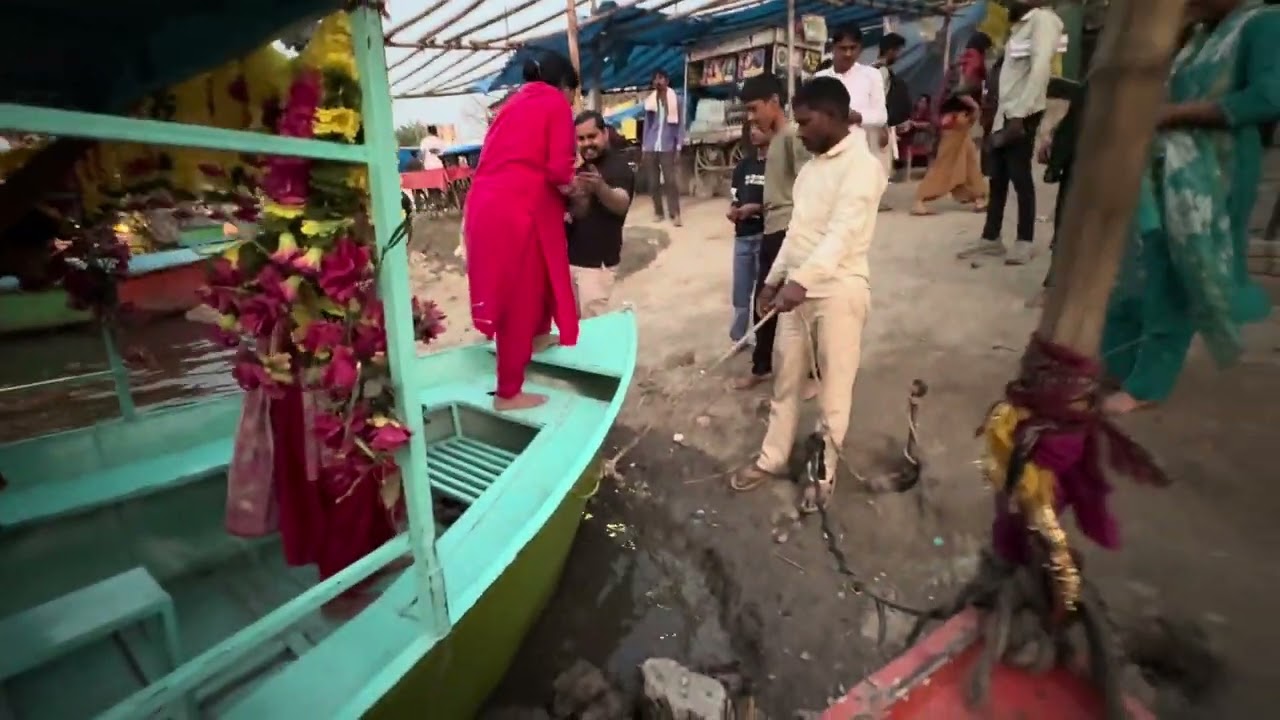 SHREE RADHETHAKUR JI MHARO GOVINDA MHARO VRINDAVAN 