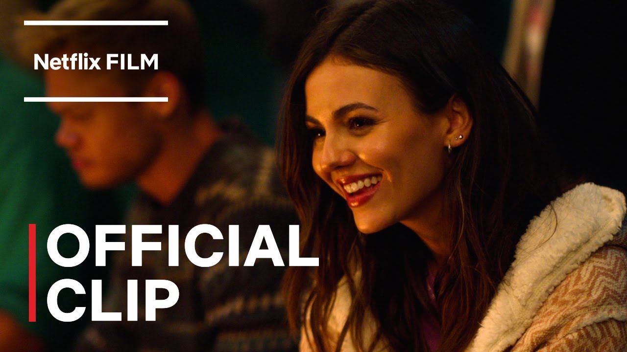 Victoria Justice Sings 