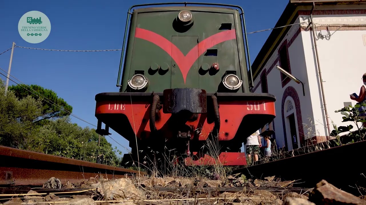 Viaggio del Trenino Verde della Sardegna da Tempio Pausania a Palau