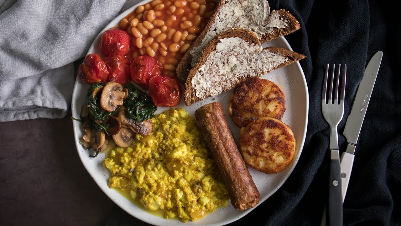 VEGAN FULL ENGLISH BREAKFAST with TOFU SCRAMBLE