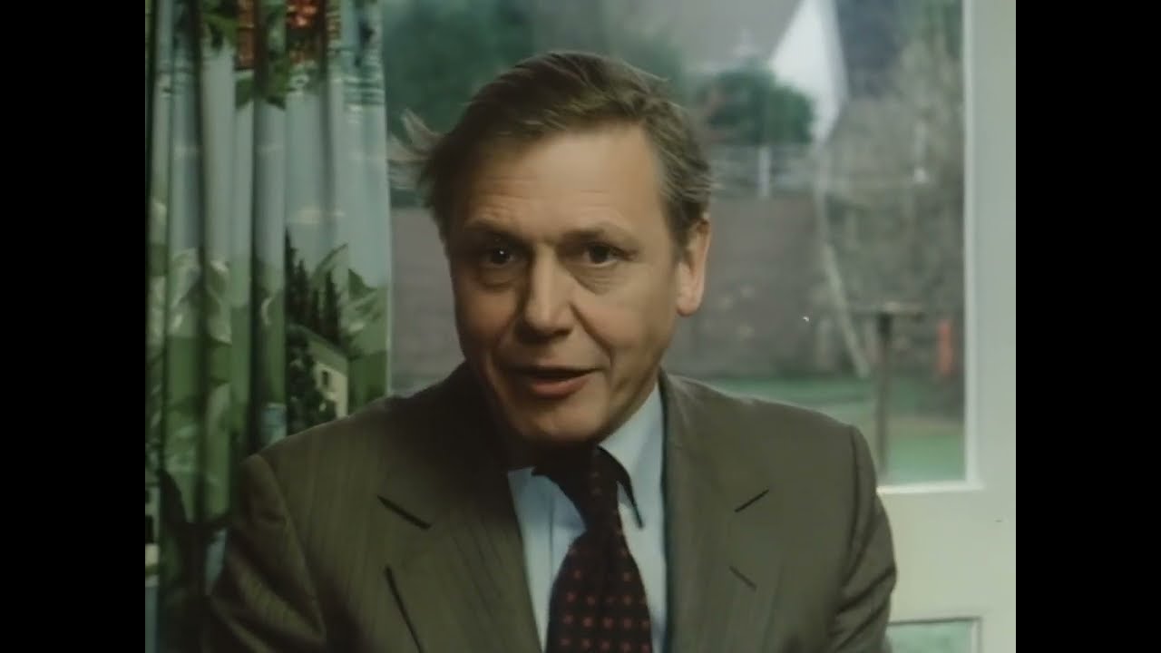 BBC Videobook of British Garden Birds LaserDisc (1982) - AI Upscale
