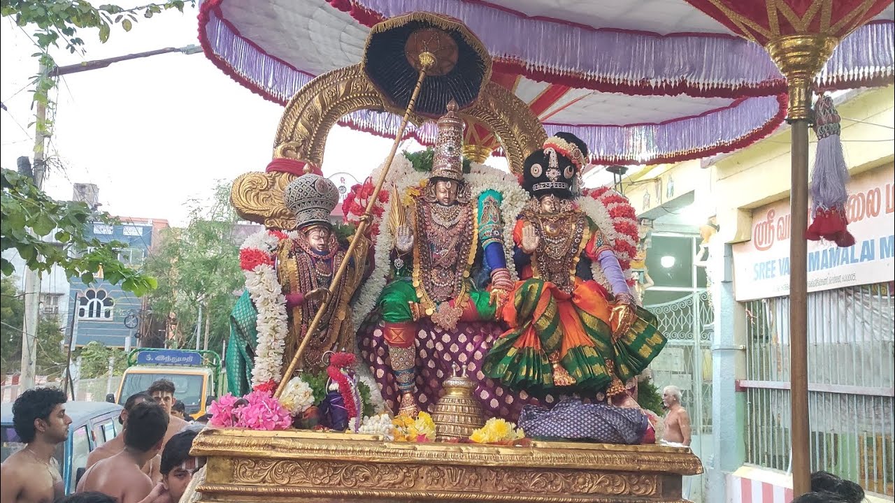 Theppotsavam Day - 6 - Sri Chakravarthi Thirumagan Kulam Purapadu, Theppam & Maada Veedhi Purapadu