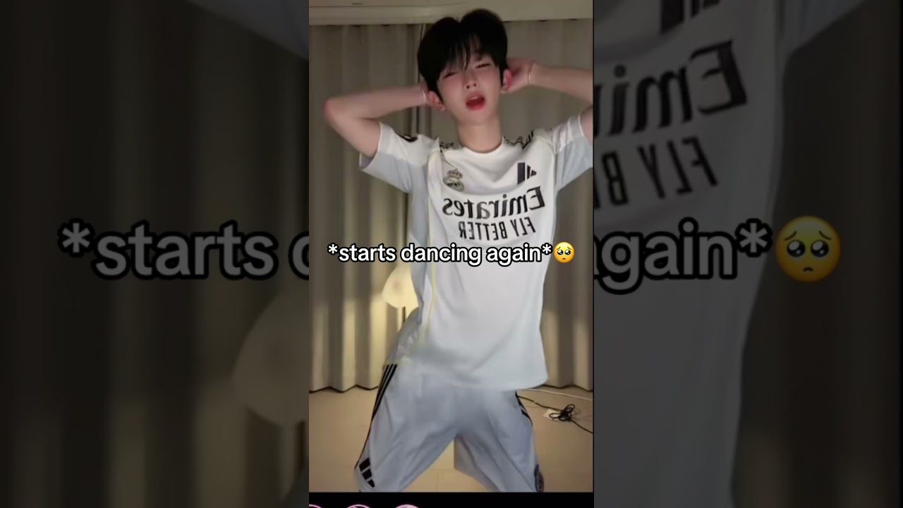 Кто смотрит мои трансляции? @boylamont #sechan #softboy #asianboys #adidas #zerotwo #dance