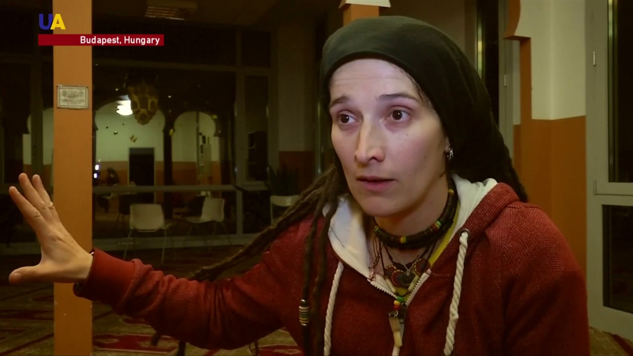 Hungarians Take Walking Tours to Overcome Fears of Muslims