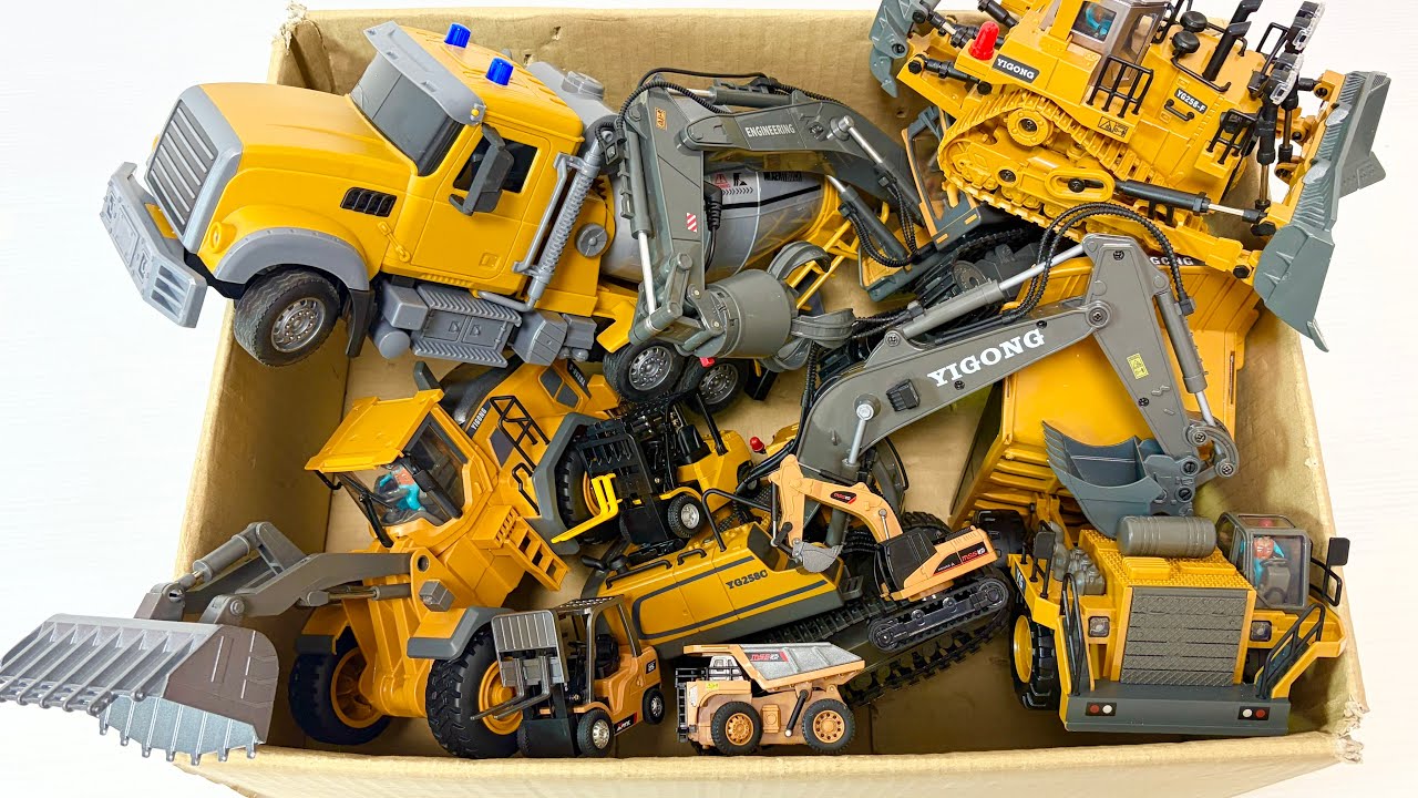 建設車両のミニカーが走ります。エンジンサウンドありで坂道走行☆緊急走行 Construction vehicle miniature cars are running!Slope！