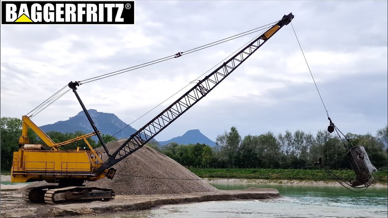 Weserhütte W320 dragline is digging gravel in Germany
