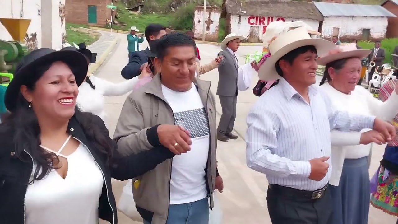 Año Nuevo Pascuas en el Centro Poblado de Santa Rosa Manta Huancavelica 2024
