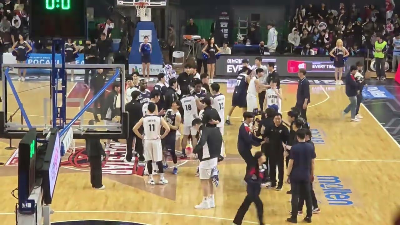[현장직캠] 2025-2026 KBL 올스타전 종료 후 선수단 인사 모음