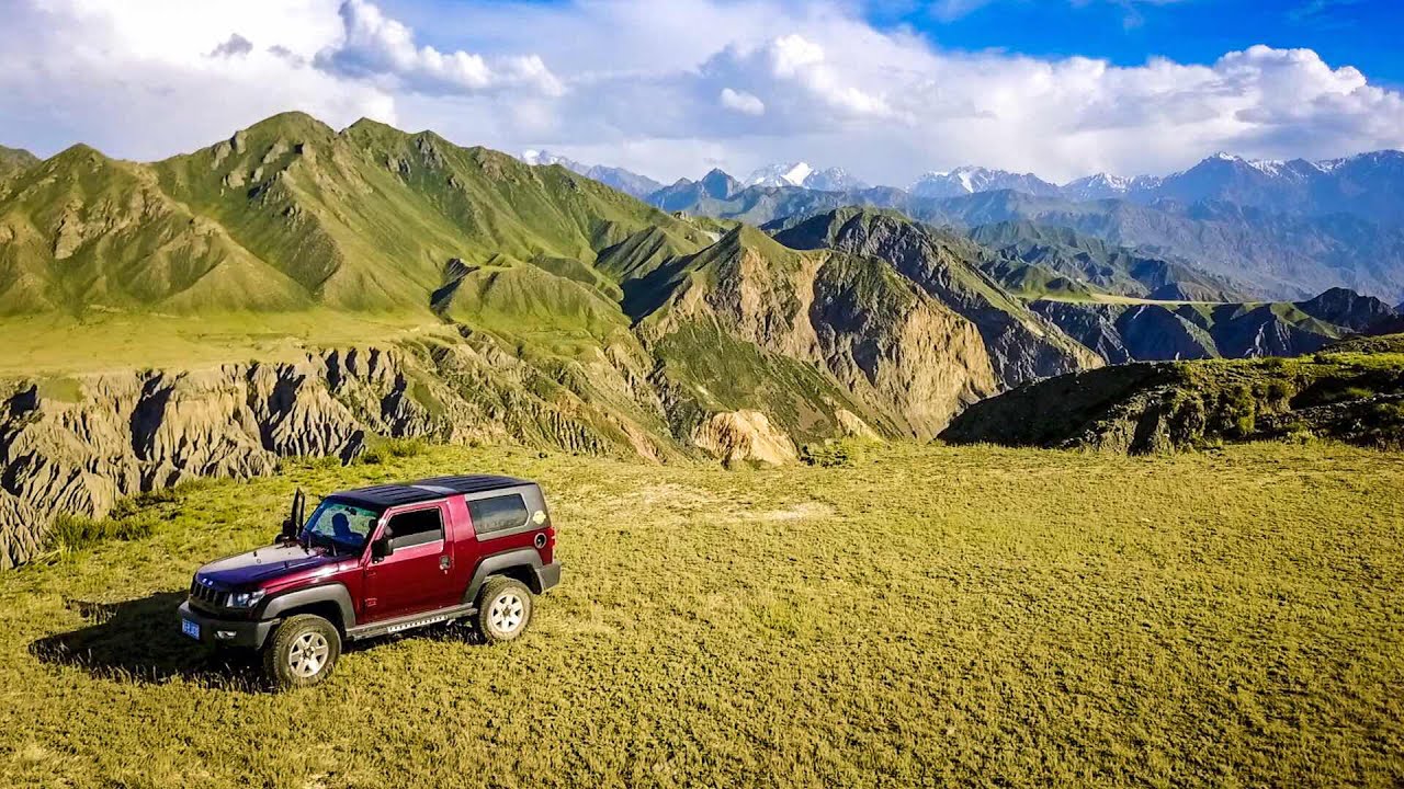 Off-Roading DEEP in the heart of China's gorgeous western landscapes of Wusu, Xinjiang