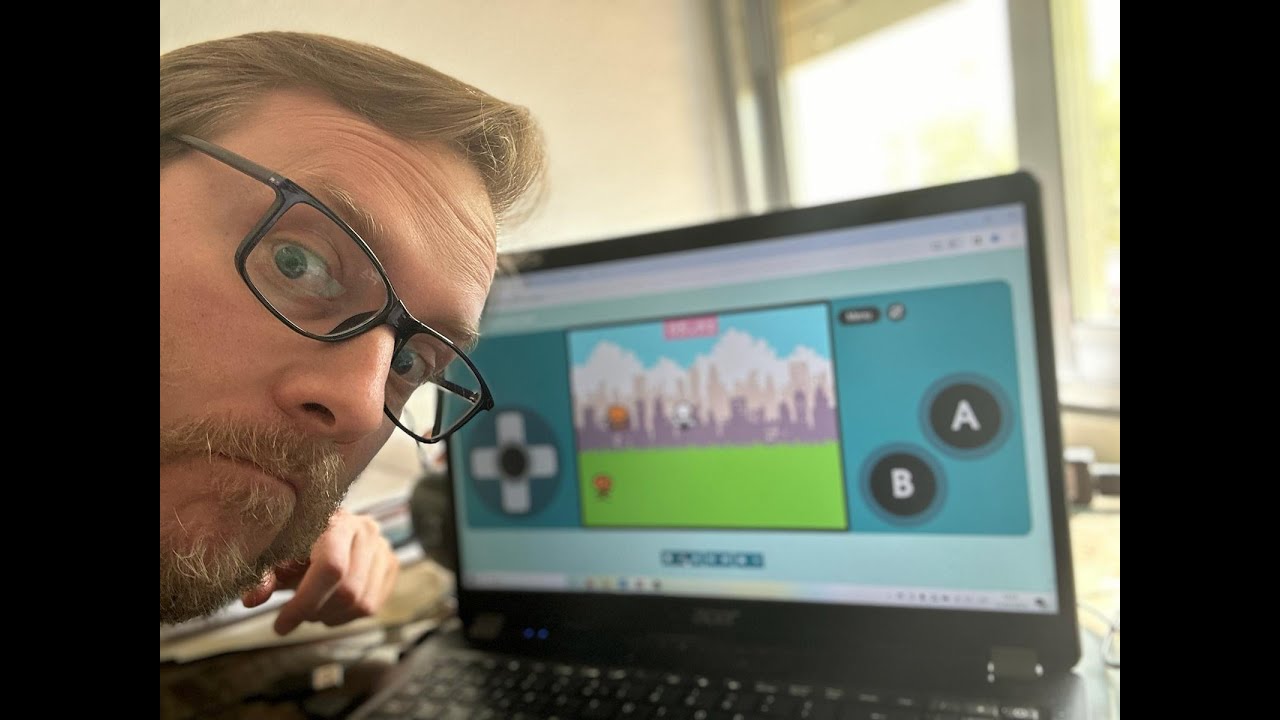 1 Tutorial MakeCode Arcade con bloques: ¡Nos persigue el fantasma pero tenemos hambre!