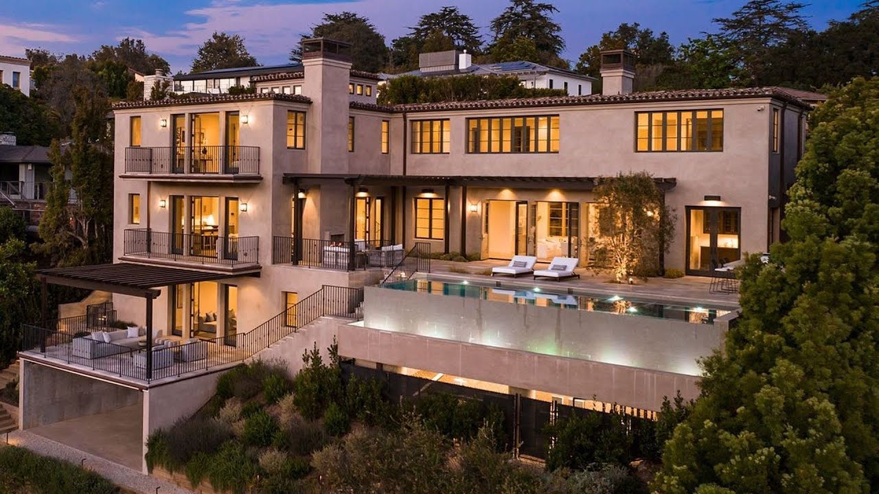 $12,995,000 Transitional home in Pacific Palisades set in the splendor of the Santa Monica Mountains