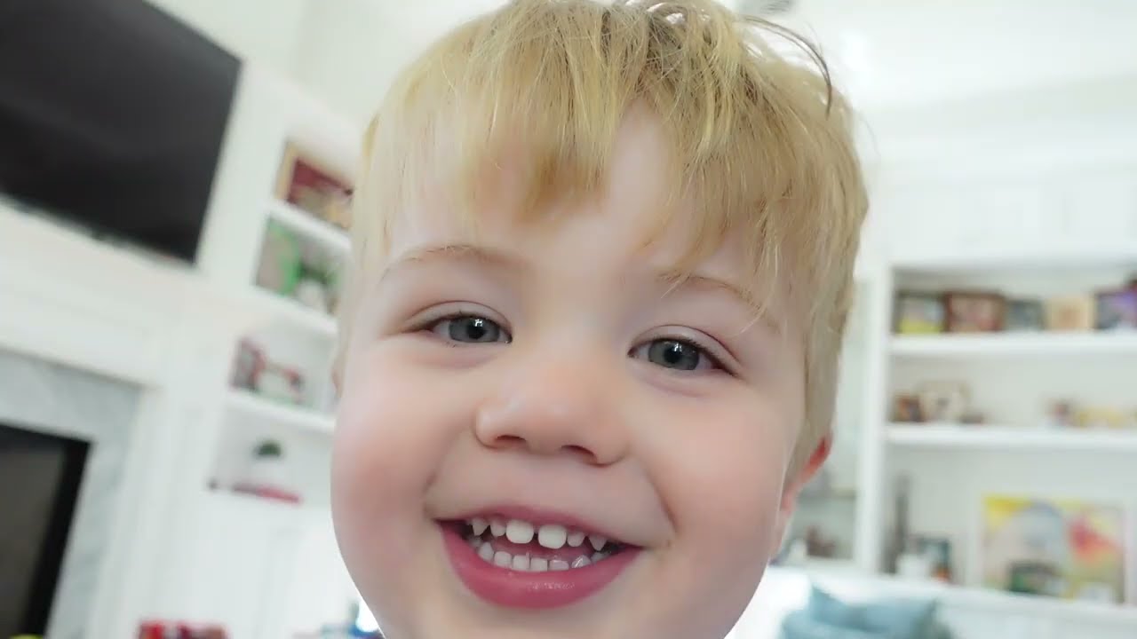 Flynn Takes Over The Vlog!