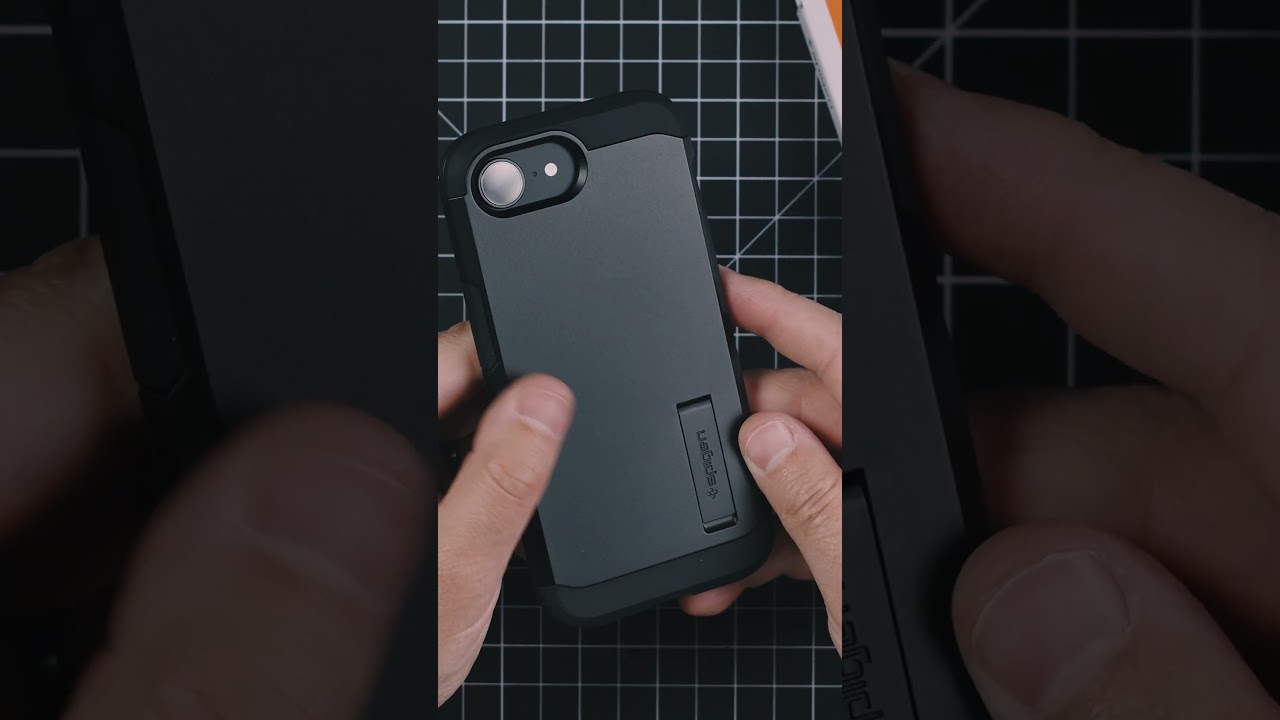 Обзор чехла Spigen Tough Armor для iPhone 17e