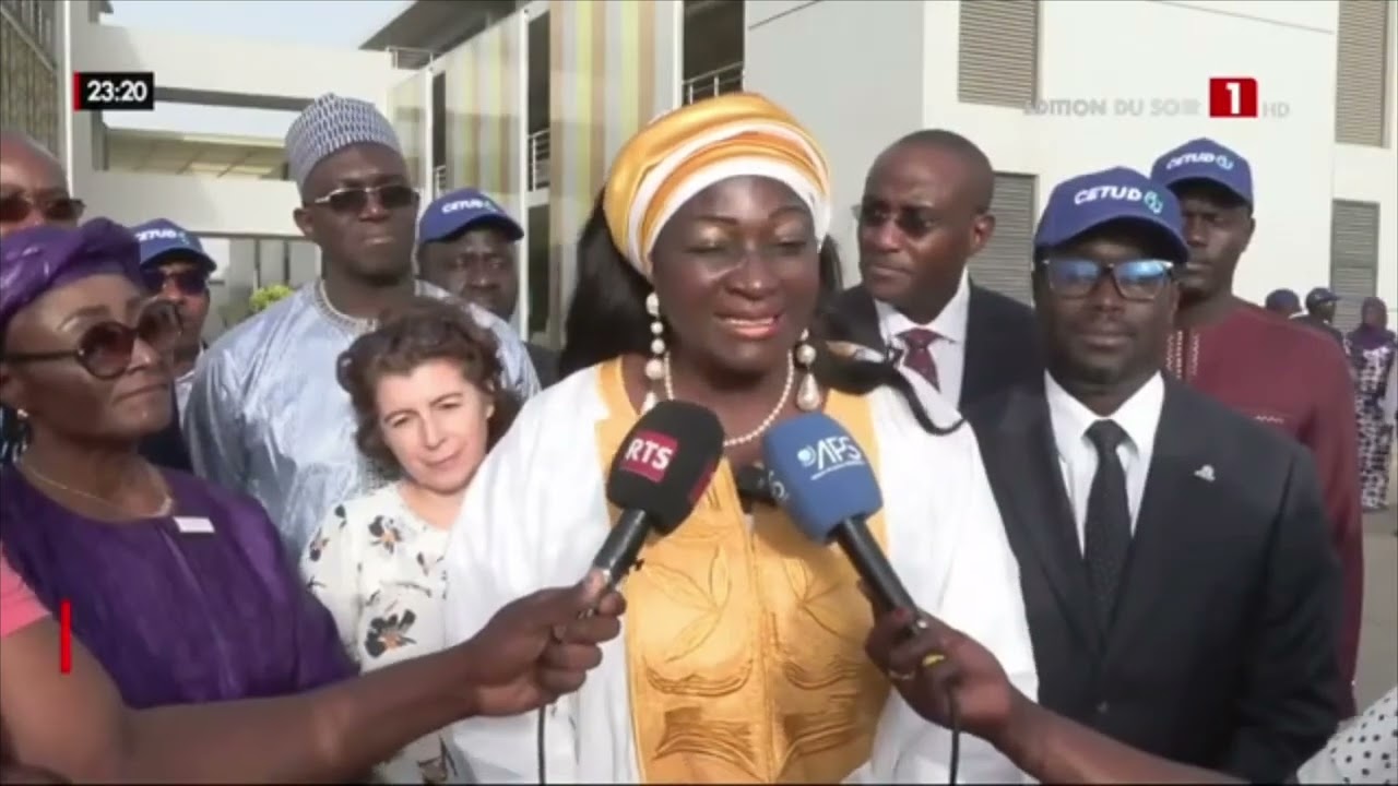 Visite Madame Celestine ketcha Courtès Ministre de l’Habitat et du Développement Urbain du Cameroun