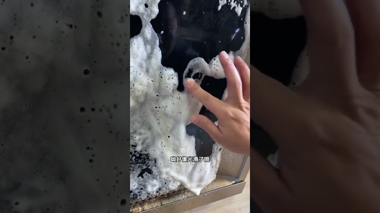 Is this kitchen heavy oil stain cleaner really easy to use? How effective is it in removing oil