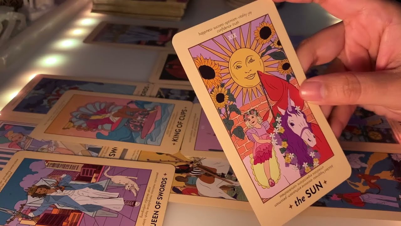 CAPRICORNIO❤️♑ ESTA PERSONA NO PUEDE ESPERAR MAS PARA ESTAR CONTIGO Y MIRA LO QUE HARA🥰❤️ERES SU SOL