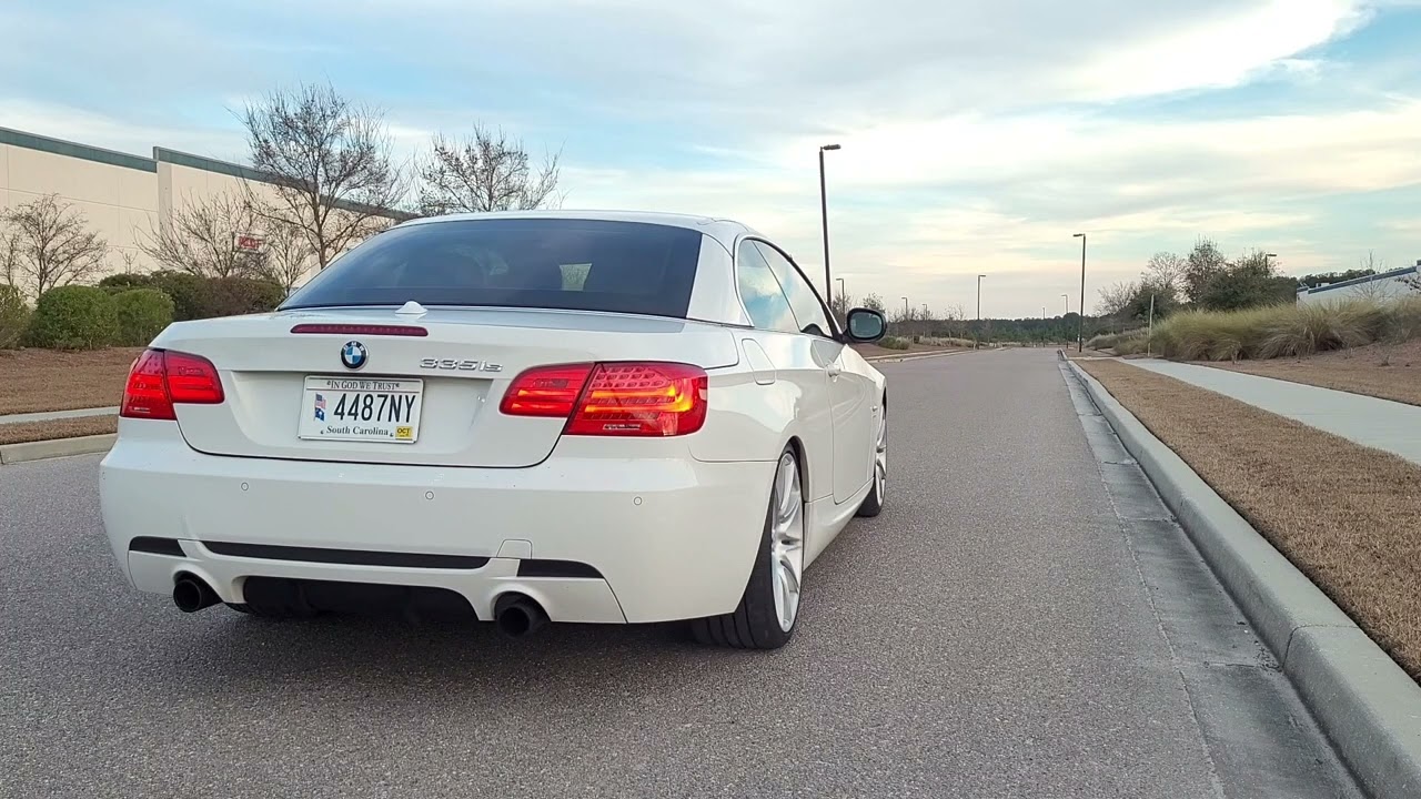 2011 BMW 335is Convertible Launch Control