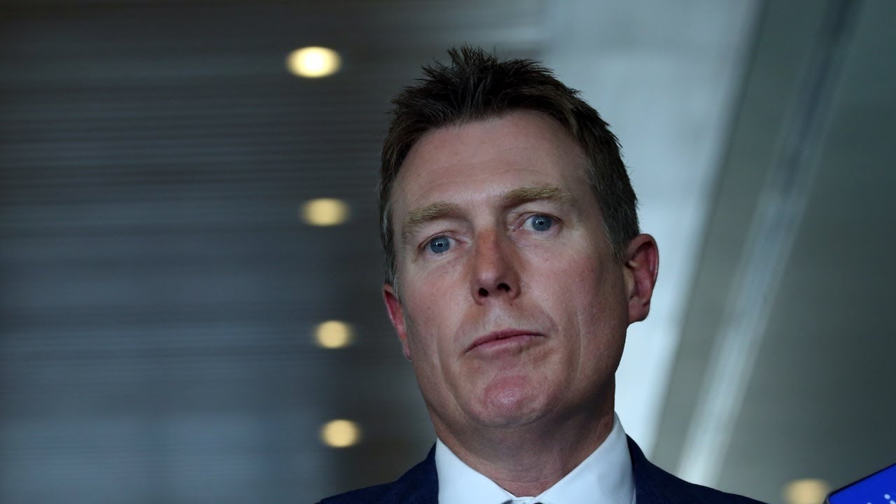 Directors to be banned from sitting on boards if they underpay workers