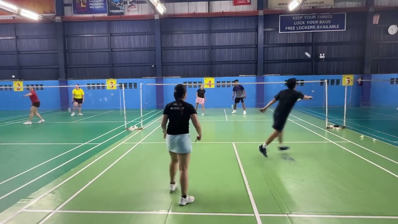 Wicak/Nikki vs Mac/Pau