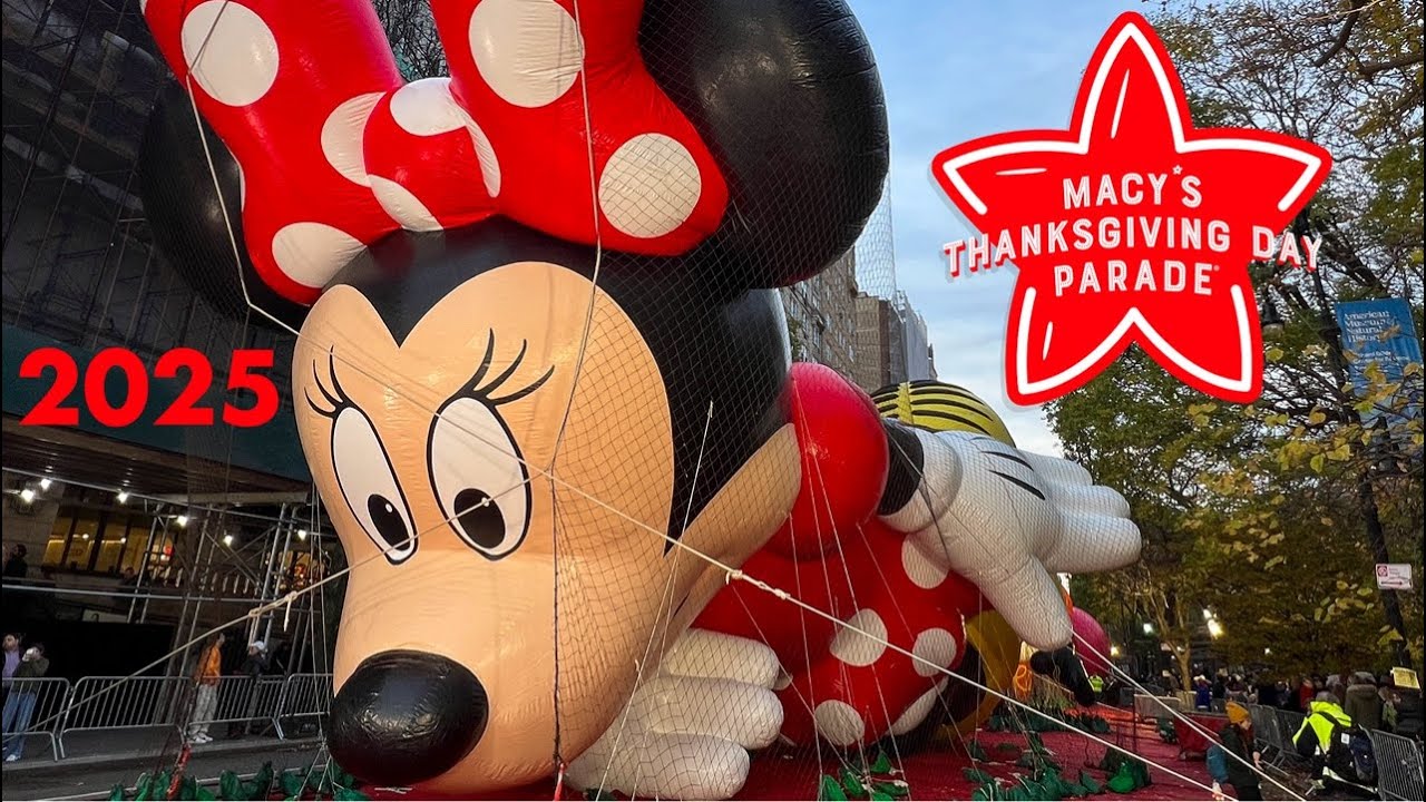 NYC LIVE Macys Thanksgiving Day Parade 2025 Balloon Inflation