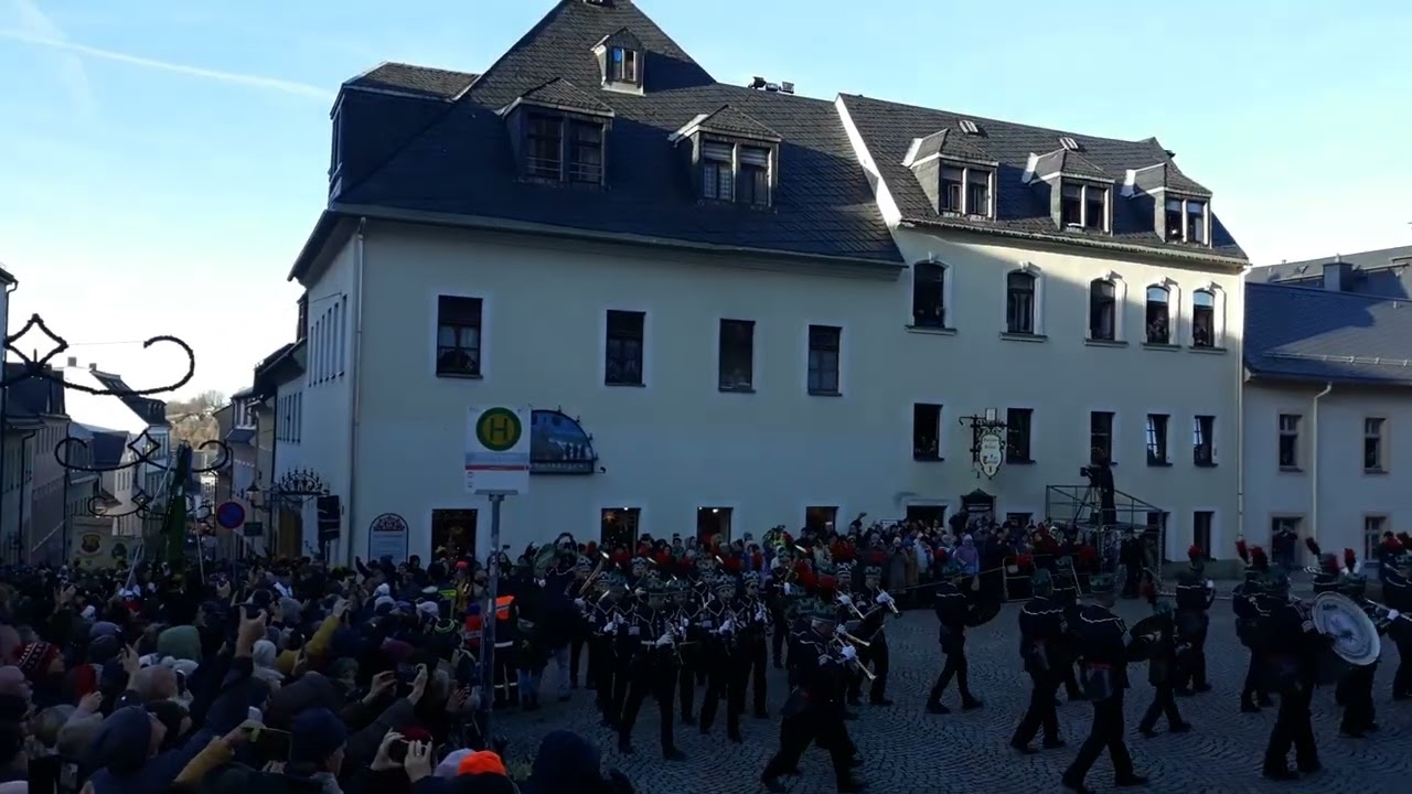 Zur Größten Bergparade in Annaberg- Buchholz mit Sonderzüge von 21.12.2025 Teile 7 - 9 4. Advent.